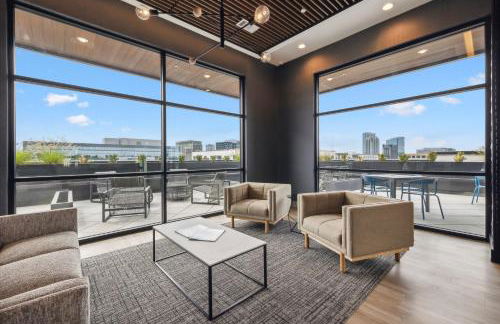 The Smokeshow on Music Row near Broadway in Downtown Nashville- Pool, Gym, Patio - Foto 29