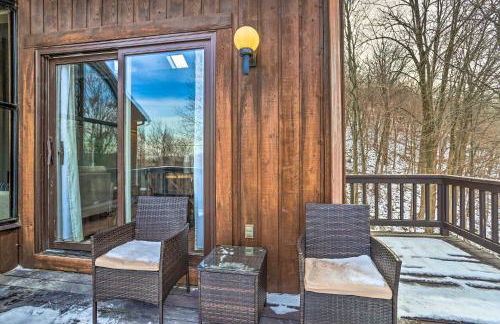 Inviting Vernon Twp Condo with Private Balcony! - Foto 24