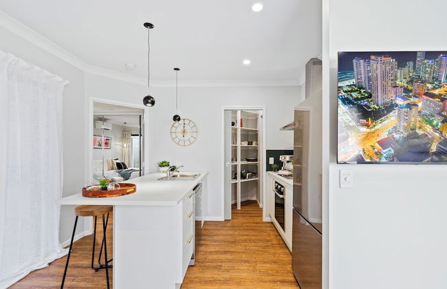 Comfortable 3-Bedroom Home Near City - Foto 6