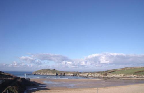 The Beach House & Porth Sands Apartments - Photo 30