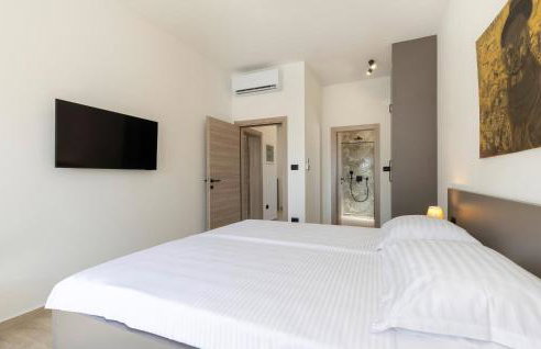 Beautiful Home In Nedescina With Wifi - Foto 31