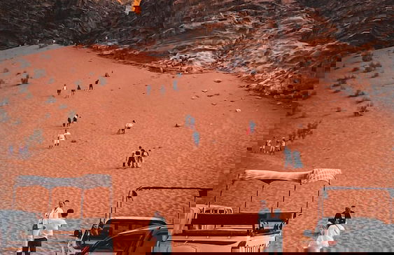 Moon life in Wadi Rum - Photo 51