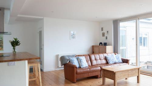 Modern Beach House overlooking the Sea - Foto 5