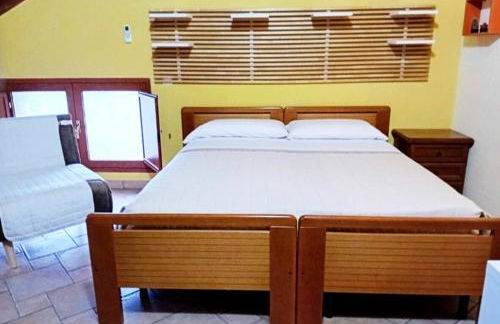 Casa Happy - La mansarda del sorriso con parcheggio privato a Valcorrente - Foto 41