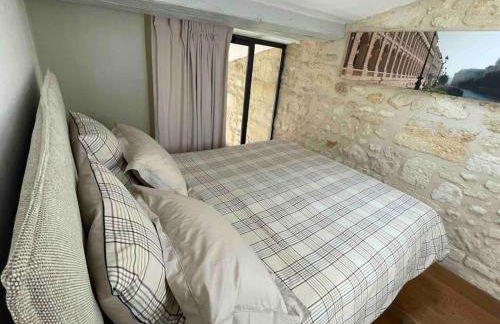 Jennys-Getaways Sunny Apartment Close Cité du Vin - Foto 26