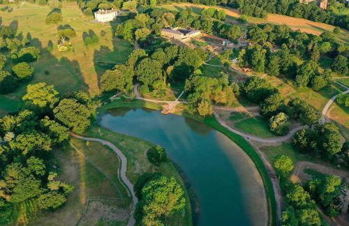 New! Bright 2BR Flat with Patio - Foto 21