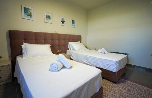 Theo and MS Luxurious Apartments by Filos Inc - Foto 22