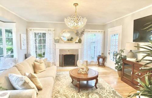 Historical Entertainer 3 Bedroom Townhouse AC PNW - Foto 23