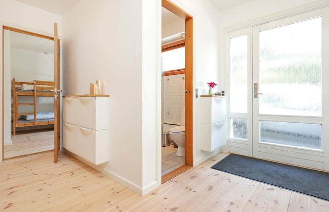 6 Person Holiday Home in Stroby - Foto 14