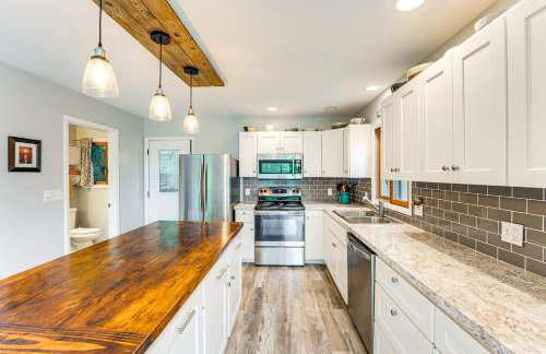 Walk to Semi-Private Beach Lake Michigan Getaway - Foto 9