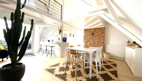 LA CLE DES TOITS - Foto 1