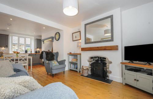 Hobbs Cottage - Photo 5