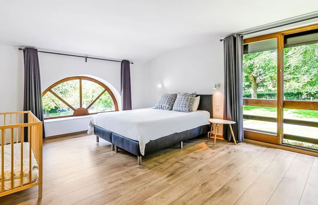 Plush Villa in La Roche-en-ardenne With Swimming Pool - Photo 8