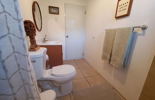 Comfy apartment 8 minute walk from beach - Photo 15