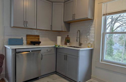 NEW! Renovated 2Br1Ba near NCSSM - Foto 19