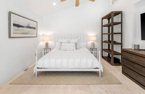 Amazing Southampton Home with Private Heated Pool - Foto 37