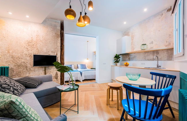 Be Mate Gran Vía Suites - Photo 58