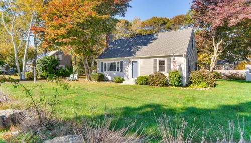 Bike to Private Beach Cape Cod Escape with Sunroom - Foto 1