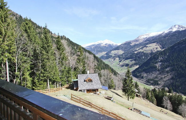Chalet in Mortschach Near Ski Slopes - Photo 31