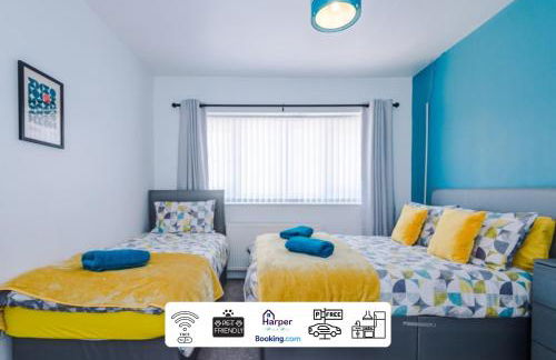 Lux Stay at Buckley 4BR Sleeps-10 7 Beds - Foto 2