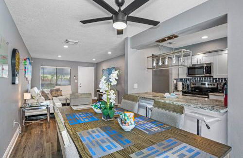 Gorgeous Heated Pool House Near Gulf Beaches! - Foto 17