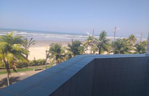 Frente para o mar - vista espetacular de todos os cômodos - Foto 18