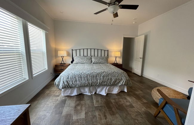 NEW 2bed 2bath With Creek and Open Spaces - Foto 6