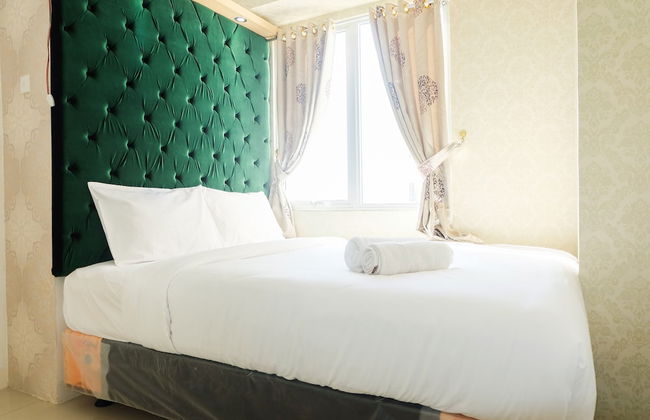 Simply 2BR with Pool View Bassura City Apartment - Foto 2