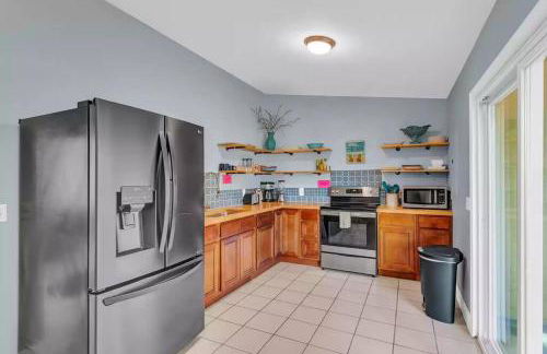 Cheerful 2 bedroom that is close to the water - Foto 10