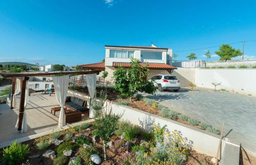 Modern Rustic Villa Kate - Foto 29