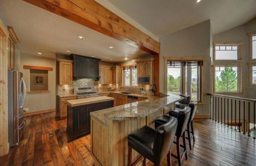 Bear Discovery Custom Tamarack Estate Home by Casago McCall - Donerightmanagement - Foto 64