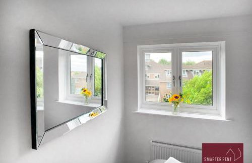 Guildford - 2 Bedroom House - Parking - Foto 9