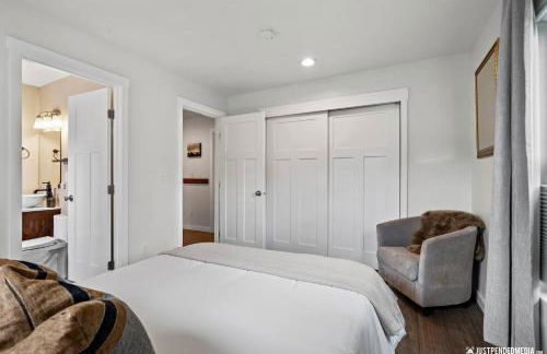 Downtown Retreat: Convenient Family Cottage - Foto 21