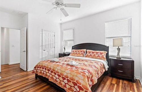 Grand Exclusive 4BR Pool Home near Disney Parks - Foto 15