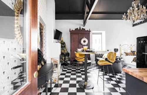 La Suite Años 20 Bañera, chimenea de leña y terraza - Foto 9