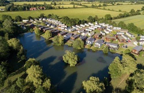 Platinum lakeside Lodge on resort with fishing - Foto 1