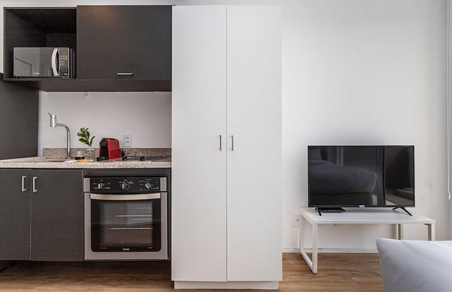 Setin Downtown Praca da Sé by Viva - Prédio completo com piscina perto de estação de metrô no Centro de São Paulo - Foto 68