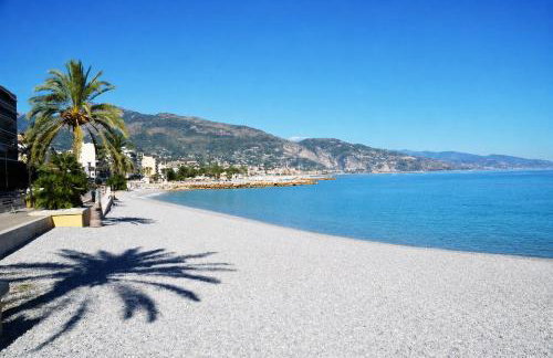 Studio lumineux VUE MER - NEUF entre Monaco-Menton - WIFI - Foto 21