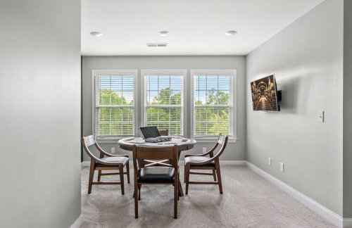 Spacious Home 4BR Fire Pit, Patio Hot Tub - Foto 64