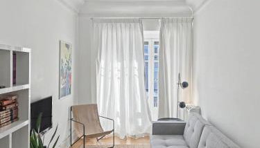 Flattered to be in Lisboa - Photo 2