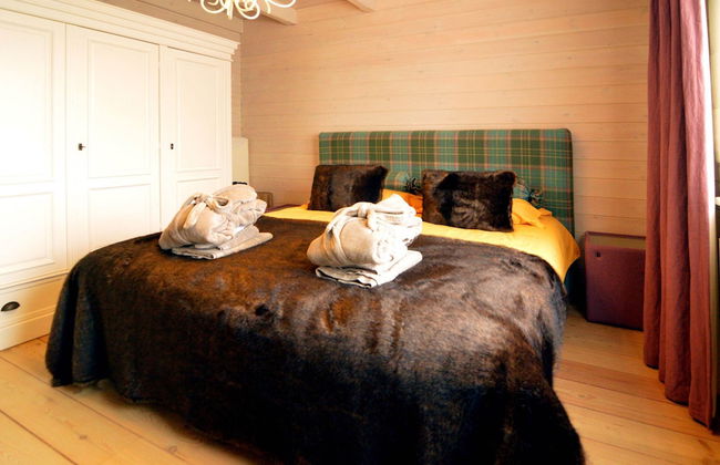 Luxurious Villa with Sauna, Hot Tub, Recreation Room, Large Enclosed Garden - Foto 5