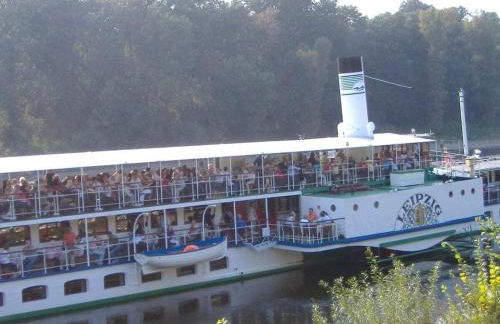 Pillnitz Castle View - Photo 13