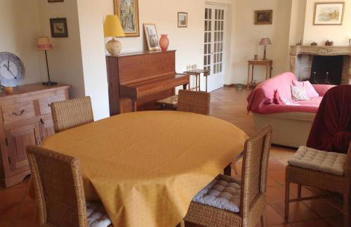 3-bedroom house with view - Foto 5