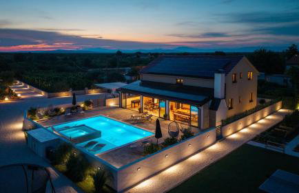 Luxury Villa Meden Dol with heated pool, Hot-Tub, 2 Saunas - Foto 1