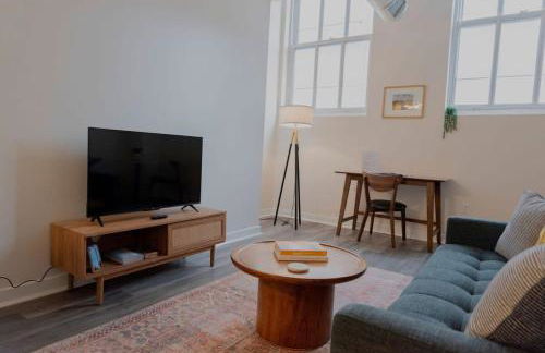 CozySuites The Block - Direct Skybridge Access #2 - Foto 7