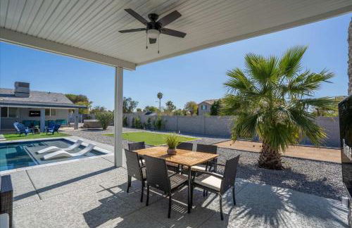 Backyard Oasis Heated Pool Game Room Gazebo - Foto 73