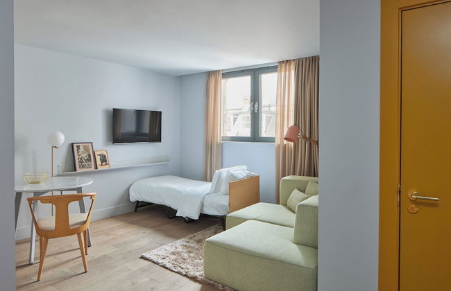 Eden Locke - Photo 55