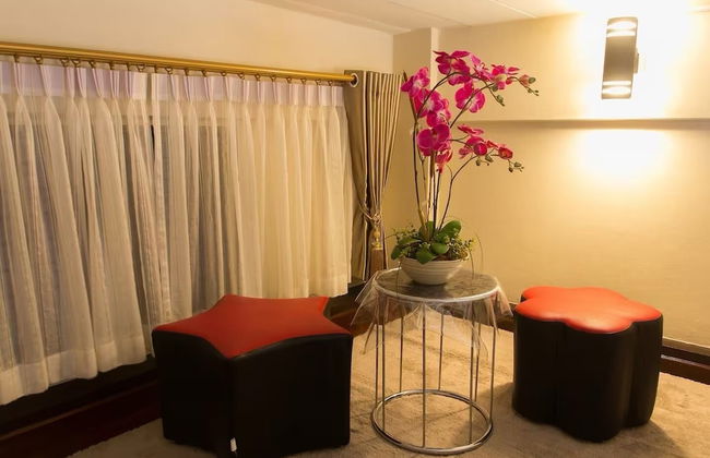 The Loft Living Space - Photo 54