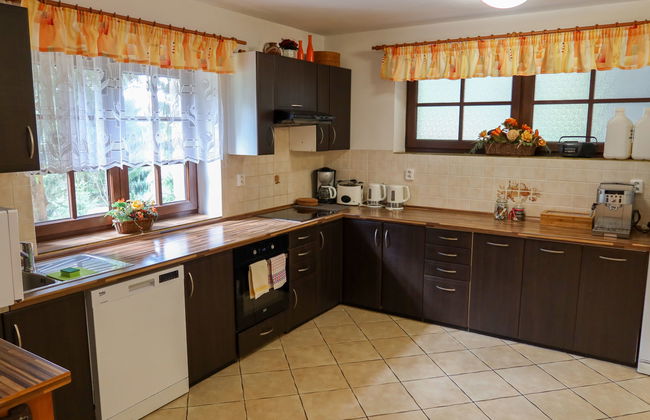 8 bedroom House in Harrachov with garden - Photo 15