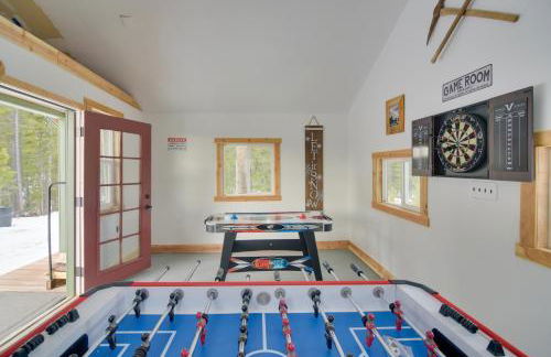 2 Mi to St Marys Glacier Modern Cabin with Hot Tub - Foto 29